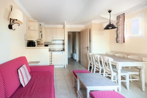 Les Coteaux de Pont Royal en Provence - maeva Home - Appartement 3 pièces 6 214 Condo in Mallemort