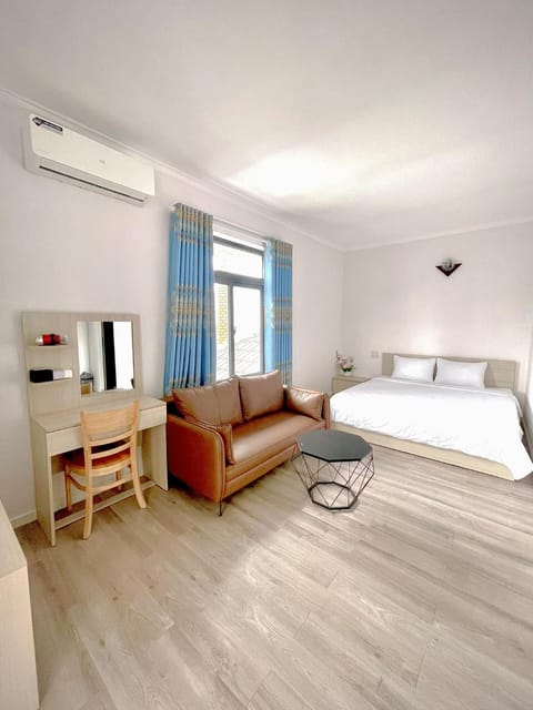 Communal lounge/ TV room, Bed, Photo of the whole room, Bedroom, air conditioner