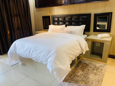 AFRICA`S BEST GUEST HOUSE Bed and Breakfast in Sandton