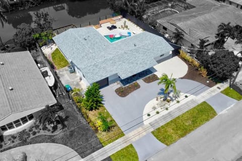 Waterfront Miami Villa Heated Pool Near Aventura Chalet in Ojus