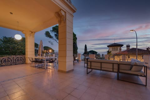 Balcony/Terrace, Dining area