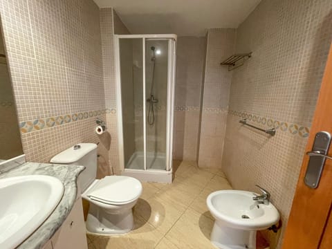 Shower, Bathroom, bidet