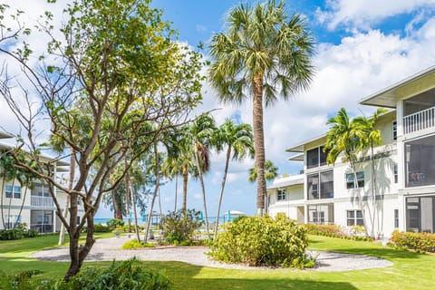 Tamarind Bay 3BD on Seven Mile Beach Casa in Grand Cayman