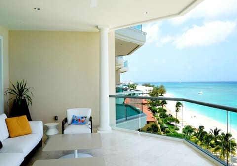 The WaterColours - Villa A Inn in Grand Cayman