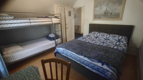 Bed, Photo of the whole room, Bedroom, bunk bed