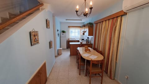 Relaxing 2 Seaside Manors Casa in Larnaca District