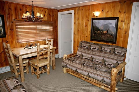 Triple R Cottages- 5 cabin House in Estes Park