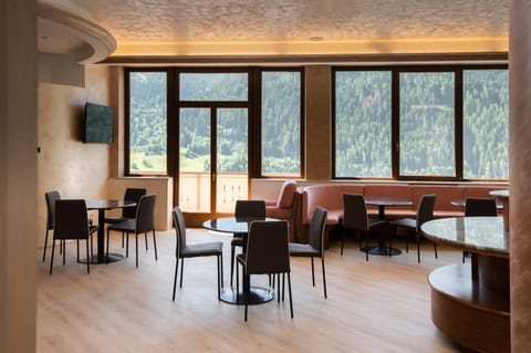 Hotel Vezza Alpine Lodge & Spa Hotel in Province of Brescia