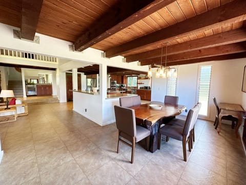 Coral Hale 5br 3ba Luxury Home, AC, Hot Tub and Stunning Views Maison in Princeville
