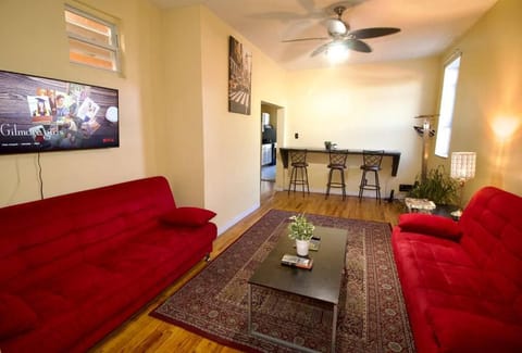 Communal lounge/ TV room, TV and multimedia, Living room, Seating area, Evening entertainment, fireplace