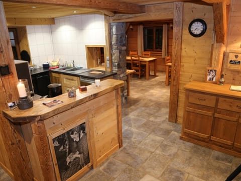 Chalet spacieux 14 pers avec sauna, terrasse, proche pistes et navettes, Les Gets - FR-1-671-239 Chalet in Les Gets