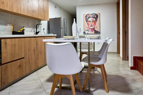 Apartamento 401 - Terraza con Jacuzzi - 3 Habitaciones - Rentas Cortas Gerencial Apartment in Guatapé