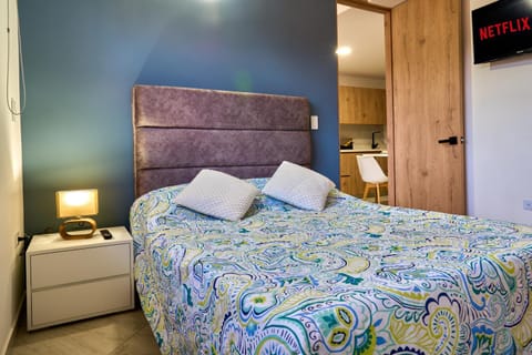 Apartamento 401 - Terraza con Jacuzzi - 3 Habitaciones - Rentas Cortas Gerencial Condominio in Guatapé
