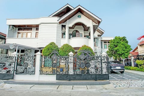 Capital O 92990 Nena Kostel Syariah Hôtel in Padang