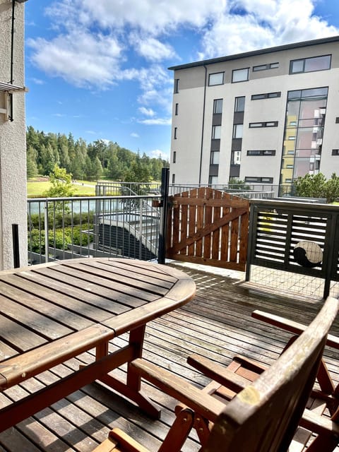 Guest apartment with view and terrace, Vuosaari, Helsinki, self check-in Condo in Helsinki