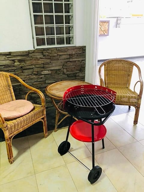 Bercham Ipoh 10 Pax l 4Bedrooms l BBQ provided Maison in Ipoh