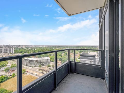 Patio, View (from property/room), Balcony/Terrace, City view