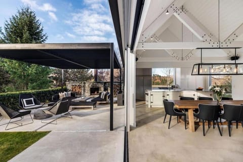 Arrow Wood - Minutes to Arrowtown, Golf and Wineries - Luxury Living House in Arrowtown