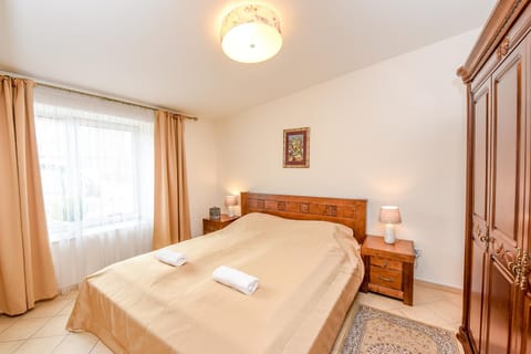 Bed, Photo of the whole room, Bedroom, towels, wardrobe