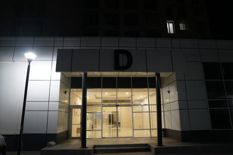 Property building, Facade/entrance, Night