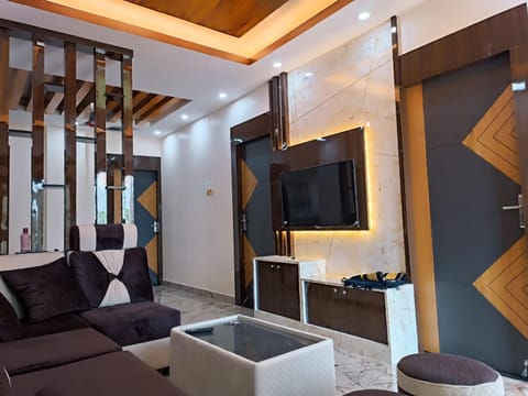 Alif serviced Apartment for Families and Executives Condo in Chennai