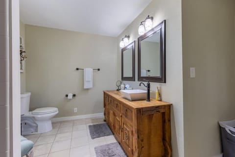 Bathroom, Bath