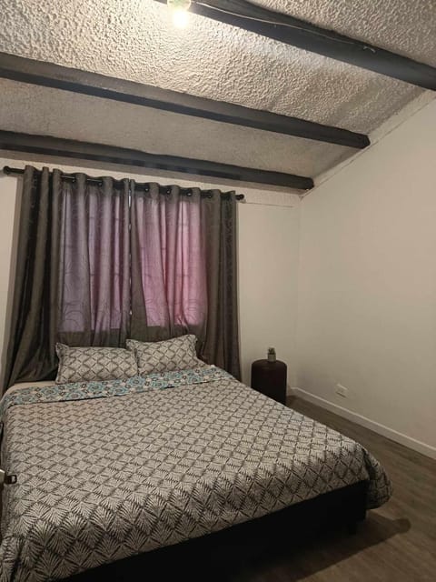 habitaciones disponibles en una casa en el norte de la ciudad, a 5 minutos del portal norte Vacation rental in Bogota