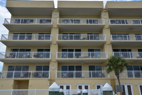 Bay Harbor 403 Apartment in Clearwater Beach