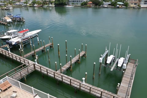 Bay Harbor 403 Apartment in Clearwater Beach