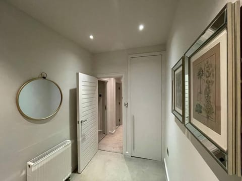 Quintessential Town House Close to Central London Apartment in London Borough of Southwark