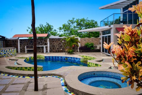 SeaSide Hotel Villa in Galápagos Islands