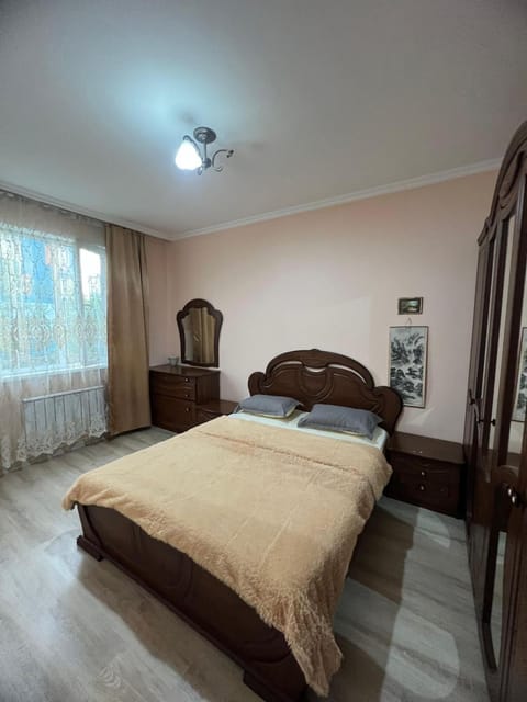 Nureke Apartment's Condo in Almaty