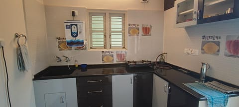 RRM Stays - Jambu Savari Dinne Condominio in Bengaluru