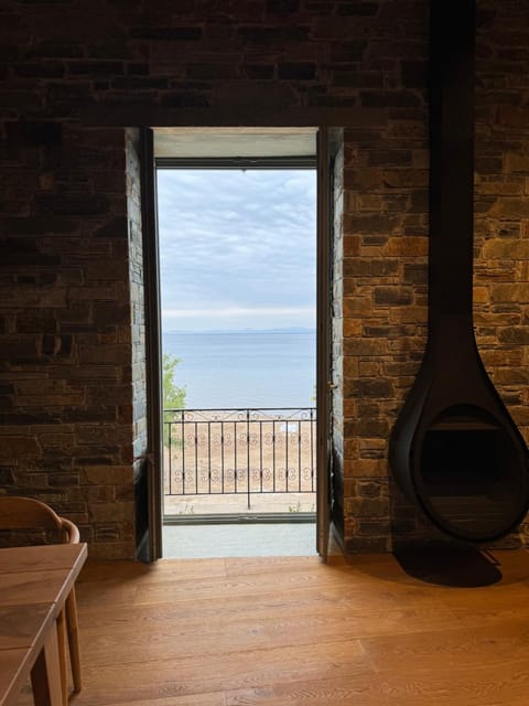 View (from property/room), Balcony/Terrace, Sea view, fireplace