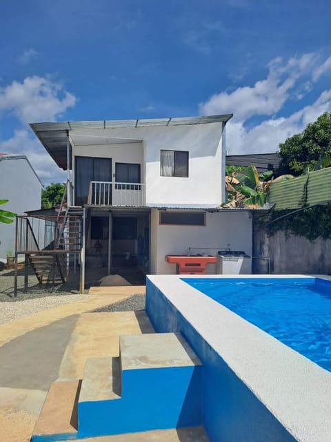 Habitación Privada Economica con baño compartido Bed and Breakfast in Guanacaste Province