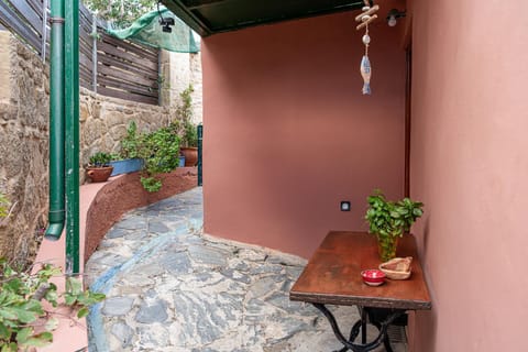 The Hillside Home House in Platanias