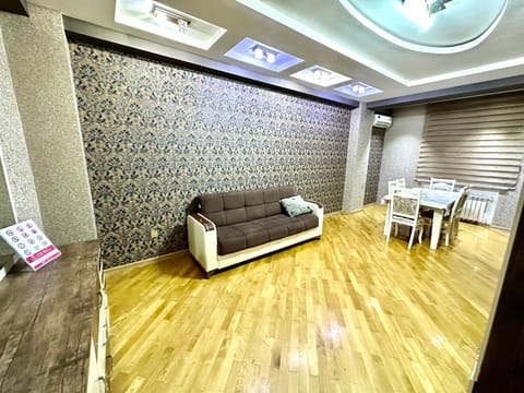 Xatai cozy apartment by Baku Housing Appartement in Baku