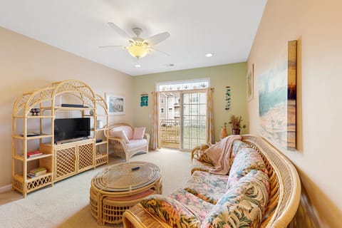 Grande at Canal Pointe - 19708 Chelmer Dr, Unit #9 Condo in Rehoboth Beach