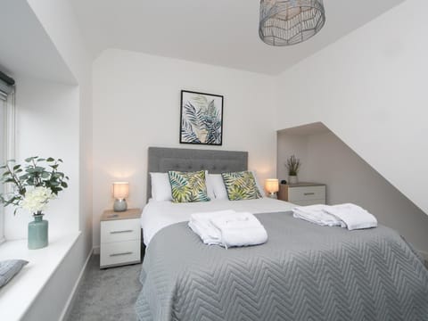 Pass the Keys Modern 2 bed Apartment in Rhosneigr Condo in Rhosneigr
