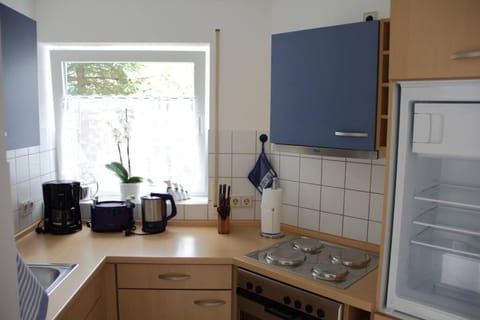 Coffee/tea facilities, Kitchen or kitchenette, pet friendly, stove