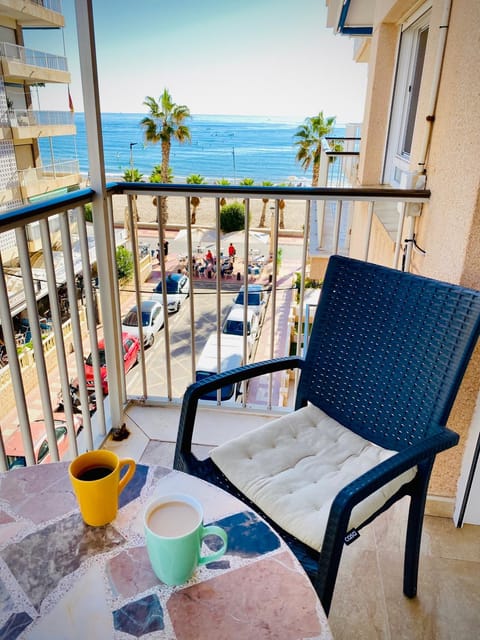 Patio, View (from property/room), Balcony/Terrace, Dining area, Beach, Sea view