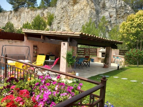 Natural landscape, Balcony/Terrace, Garden view