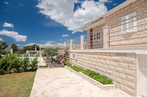 Garden, Pool view