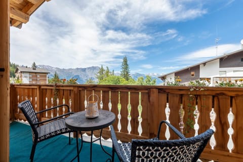 Day, Natural landscape, View (from property/room), Balcony/Terrace, Mountain view