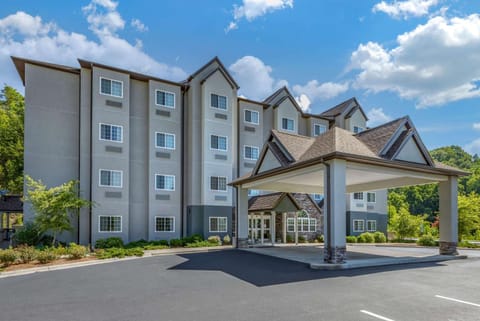 Microtel Inn & Suites Dillsboro/Sylva Hotel in Dillsboro