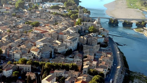 Bird's eye view, City view, River view