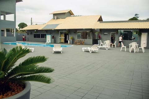 Day, Pool view, Swimming pool, sunbed