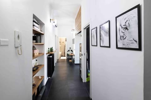 Apartment Design 5 Stelle Condo in Novara