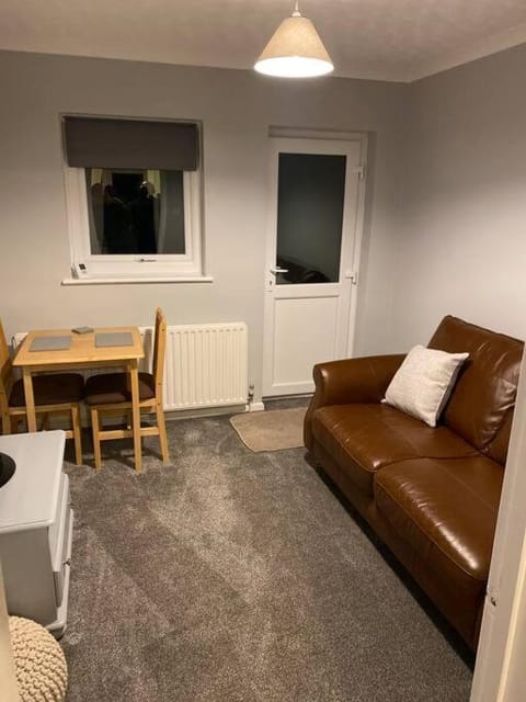 Cosy 1 Bed Home @Stevenage House in Stevenage