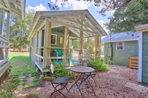 Creekside Cabins - The Nest Maison in Wimberley